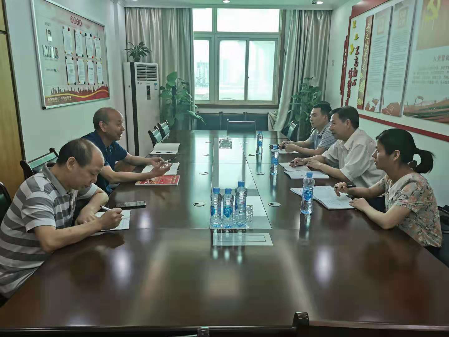 正在上传...